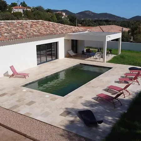 Semesterbostad Magnifique Avec Piscine A Pinarello Zonza